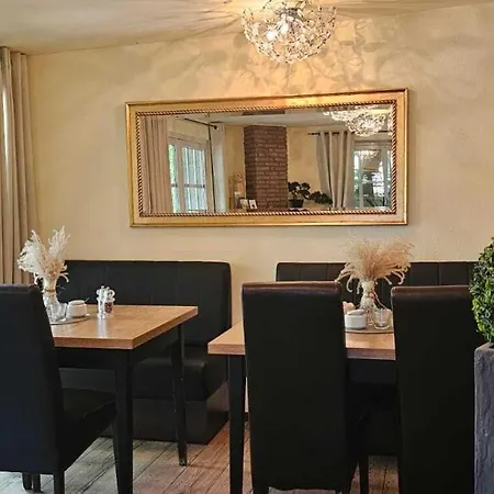 Hotelbetriebe Gueldenhaupt Gmbh בית הארחה