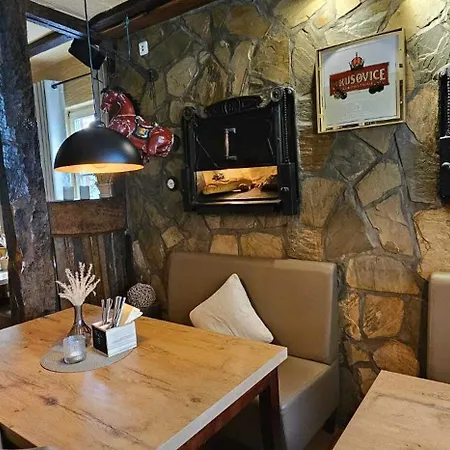 בית הארחה Hotelbetriebe Gueldenhaupt Gmbh ארנסברג
