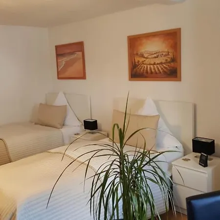 Hotelbetriebe Gueldenhaupt Gmbh ארנסברג