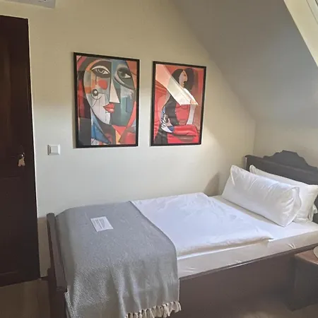 Hotelbetriebe Gueldenhaupt Gmbh 3* ארנסברג