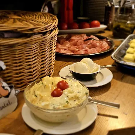 Hotelbetriebe Gueldenhaupt Gmbh 3*